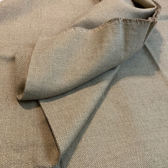 New upholstery fabric light brown/metallic gold 2 yards 76 x 56“. - Picture 5 of 6